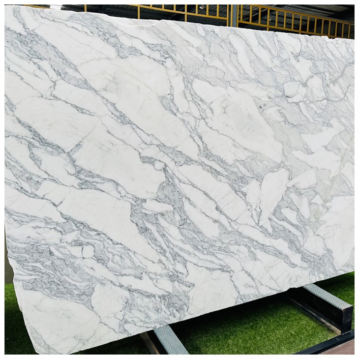 Arabescato Faniello Marble Slabs